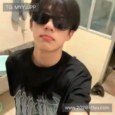 滑颢清